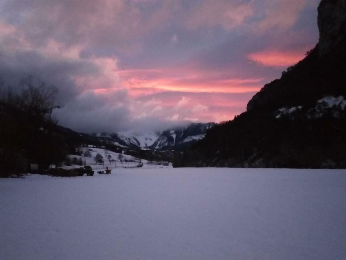 Bed and Breakfast Le Colombier Glandage Exterior foto